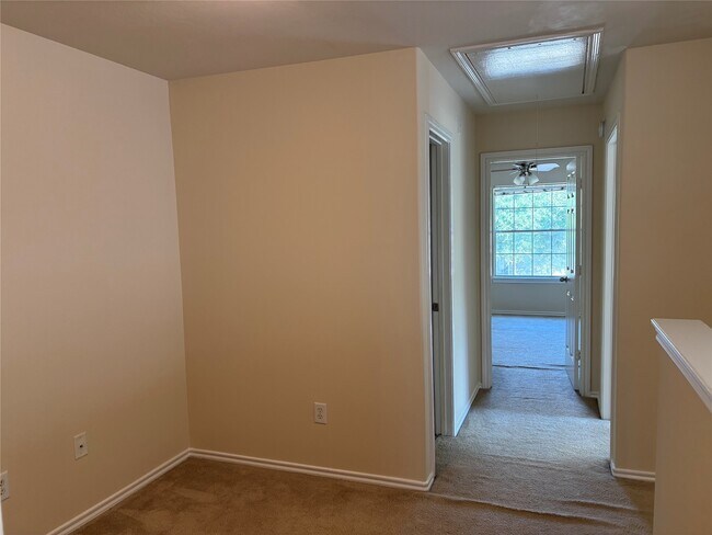 Building Photo - 25306 Calderstone Ct