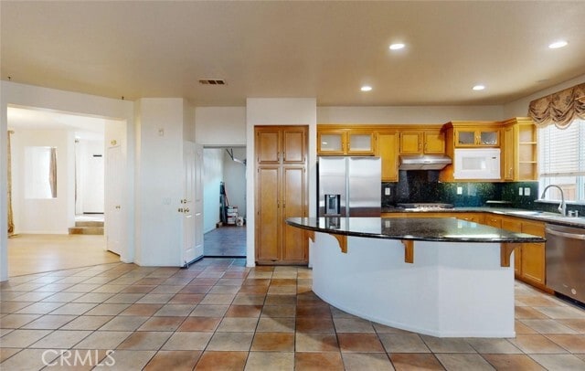 Building Photo - 19 Sorbonne St