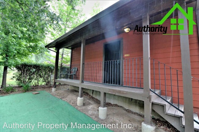 Building Photo - 1 br, 1 bath House - 14779 Lamoine Drive