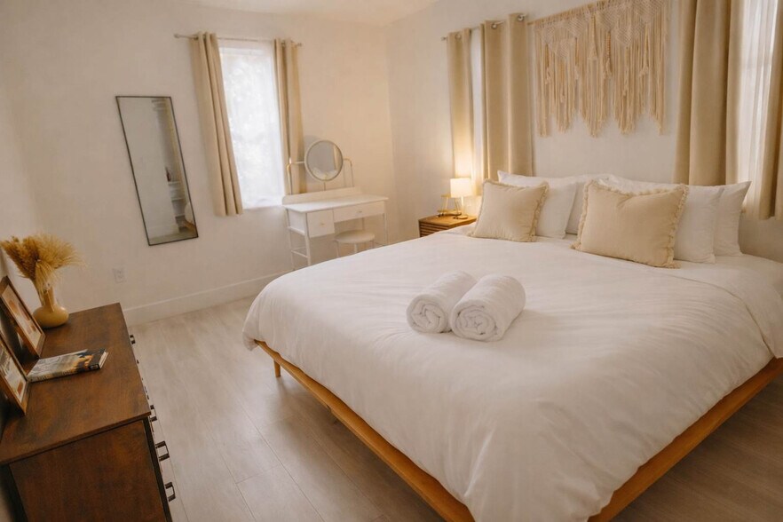 Building Photo - 181 NW 46th St