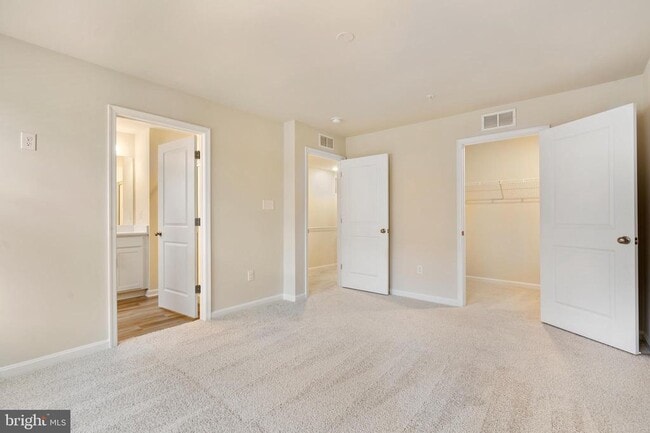 Building Photo - 7106 Delegate Pl