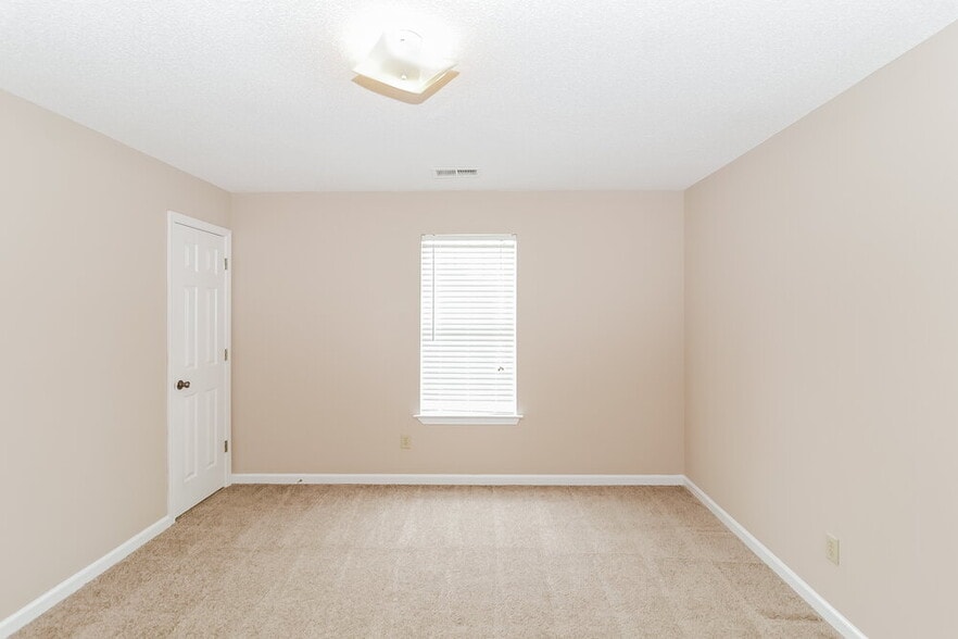 Building Photo - 11183 Ewe Turn Dr