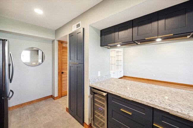 Building Photo - 1503 Fairview St