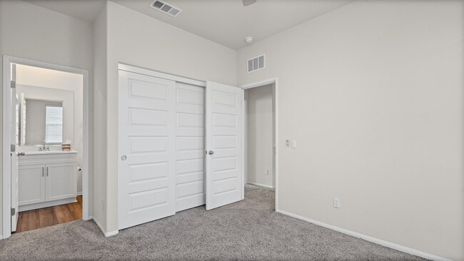 Building Photo - 40509 Melrose Dr