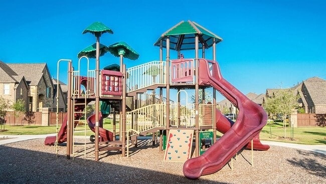 Building Photo - 23511 Villatora Dr