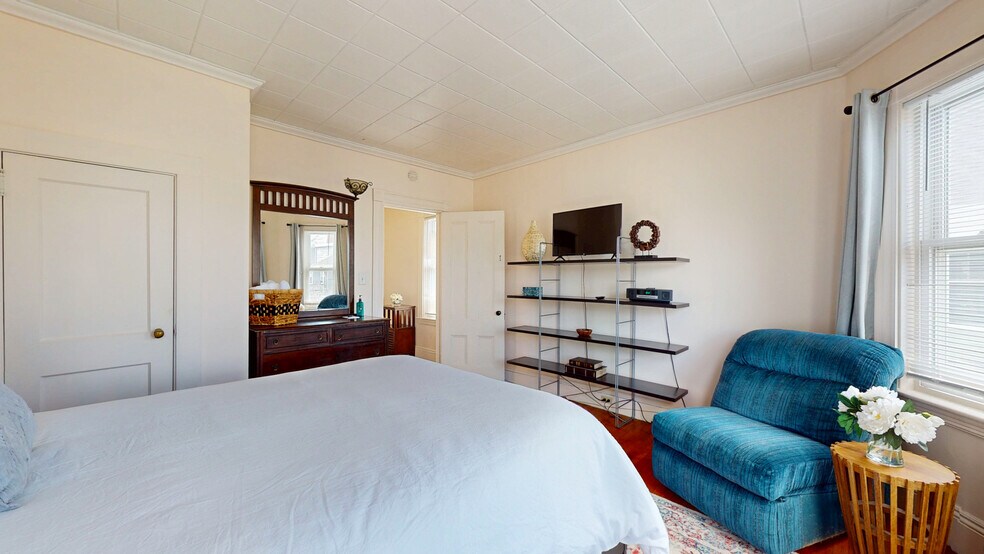 Building Photo - 29 Montgomery St