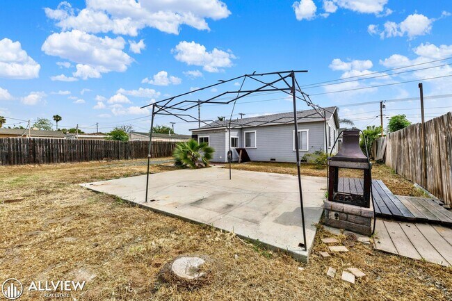 Building Photo - Charming 3 Bed/1 Bath El Cajon Home with Spacious Yard