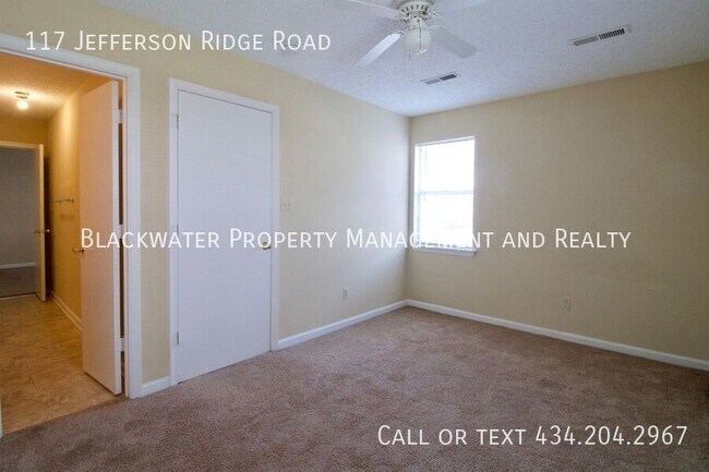 Building Photo - 117 Jefferson Ridge Rd