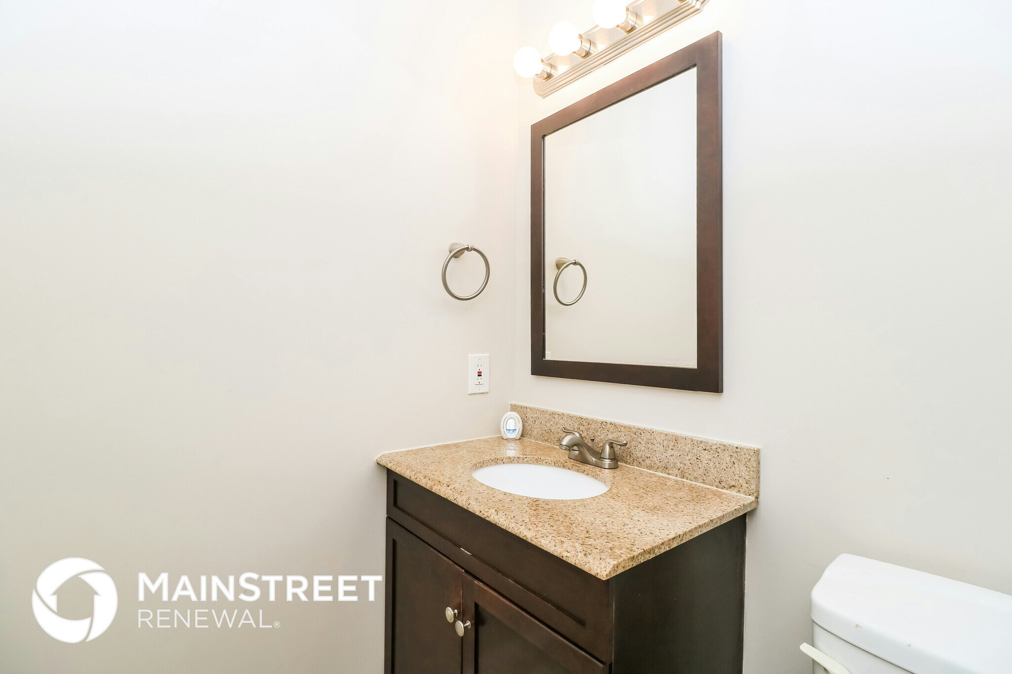 Building Photo - 15533 Ninety-Seventh Ave