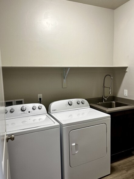 Building Photo - 3676 E Antares Ln