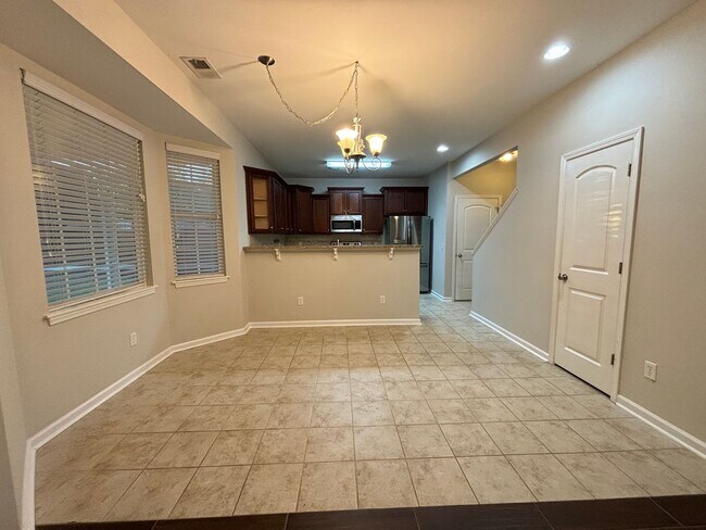 Building Photo - 408 Abe Cir