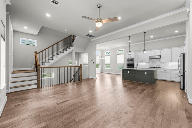 Building Photo - 954 Fisher St