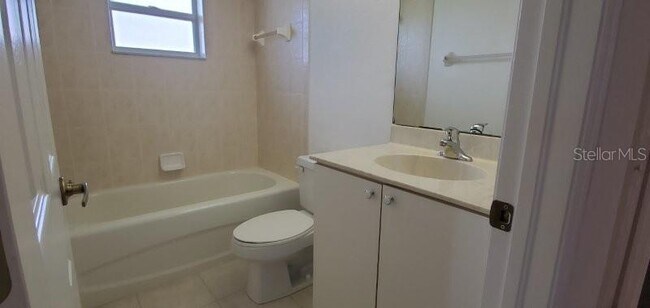 Building Photo - 2281 Vía Seville