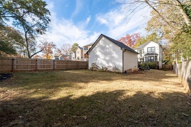 Building Photo - 3111 Alston Dr