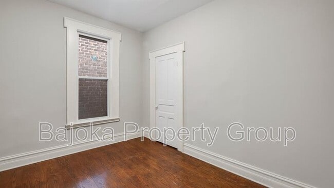 Building Photo - 1510 Trumbull St