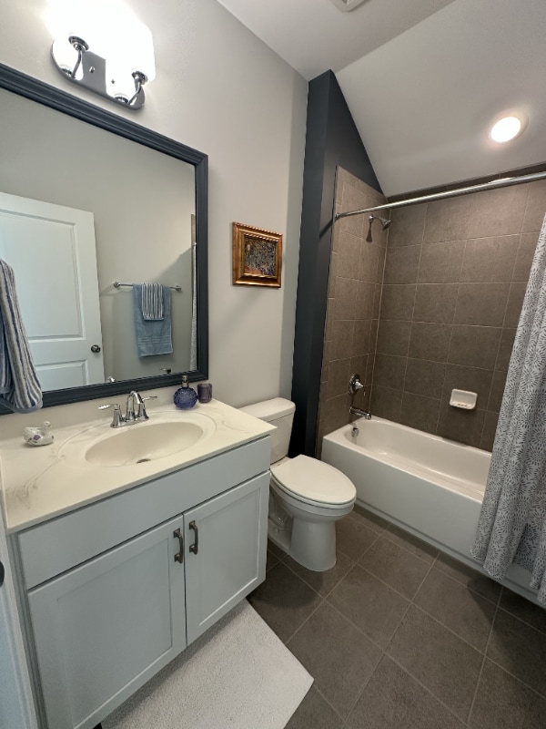 Building Photo - 2430 Field Poppy Dr