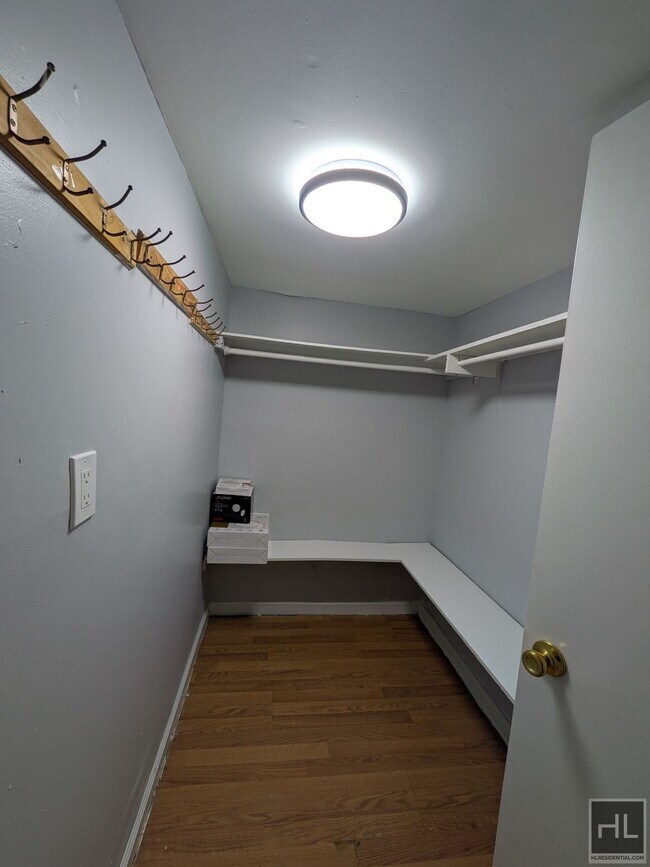 Building Photo - JEROME STREET