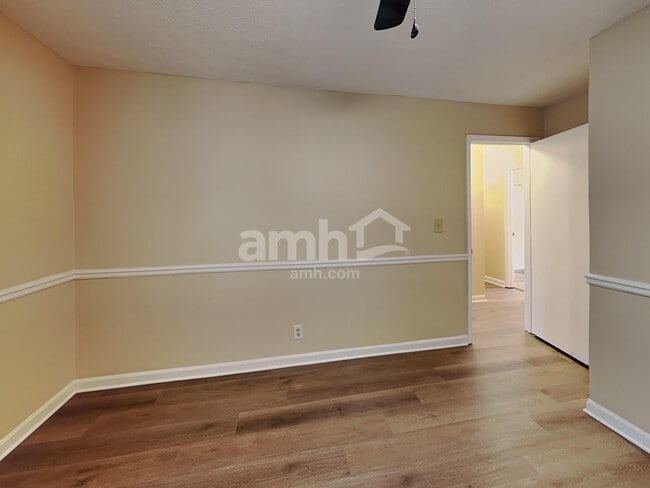 Building Photo - 3664 Stonewall Dr NW