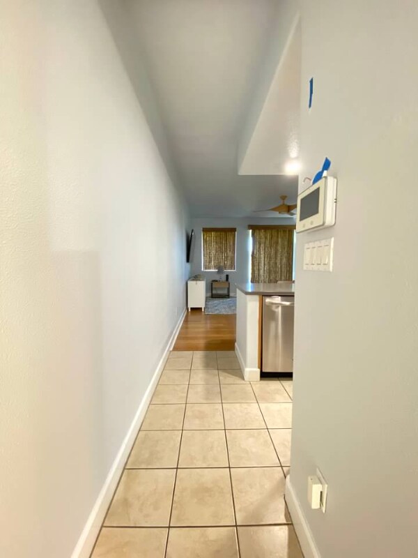 Building Photo - 92-1496 Aliinui Dr