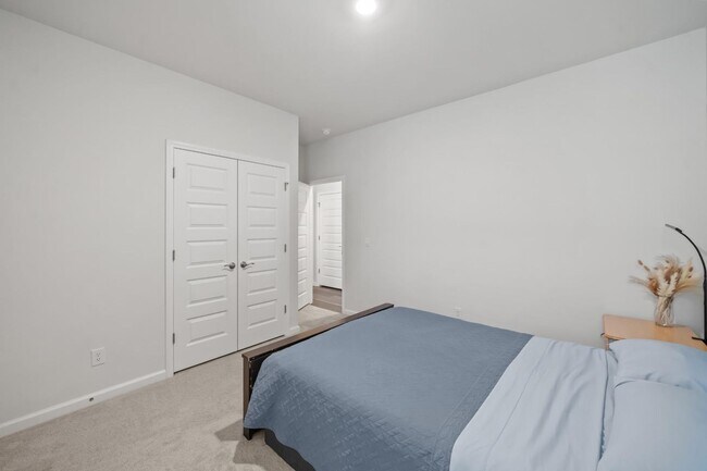 Building Photo - 182 Holloway Hl