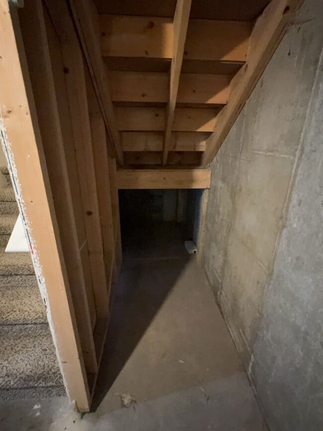 Building Photo - 4326 Mariposa Ln