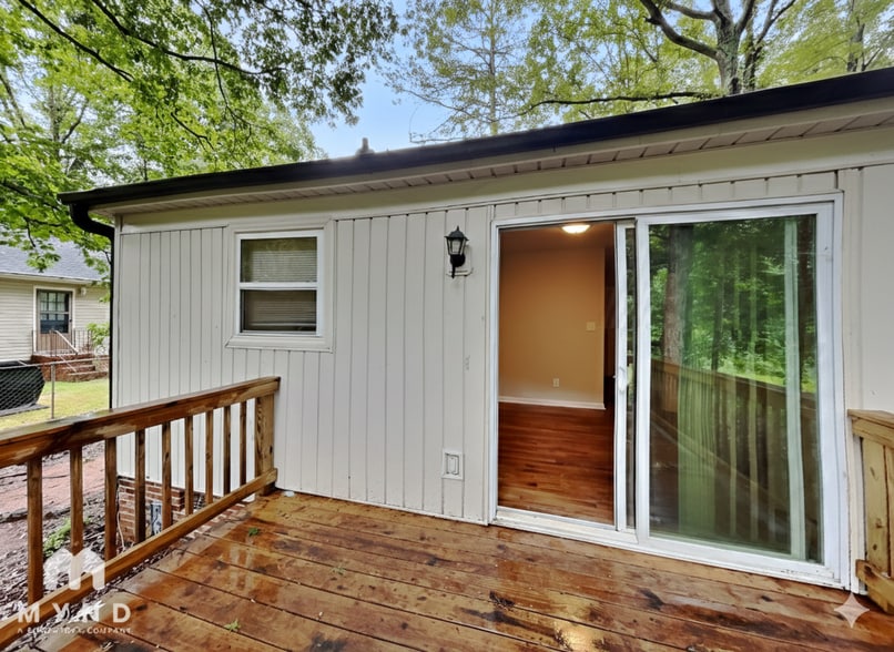 Building Photo - 7219 Lancashire Dr