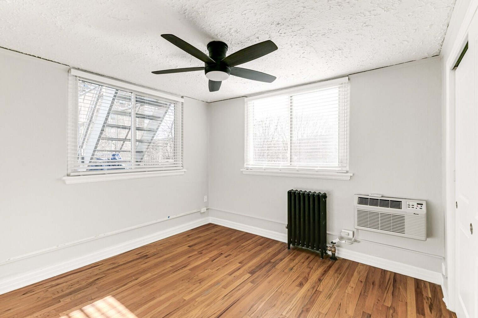 Building Photo - 1666 Detroit St