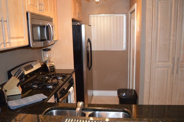 Building Photo - Meridian TOP FLOOR Luxury Condo with Strip/City View.