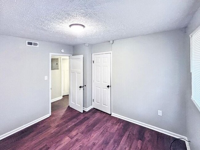 Building Photo - Lovely 3-Bedroom Home: Comfort and Conveni...