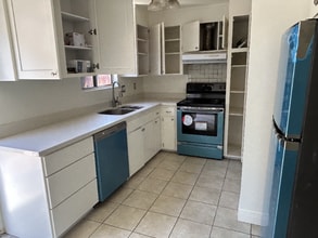 Building Photo - 2114 Curtner Ave