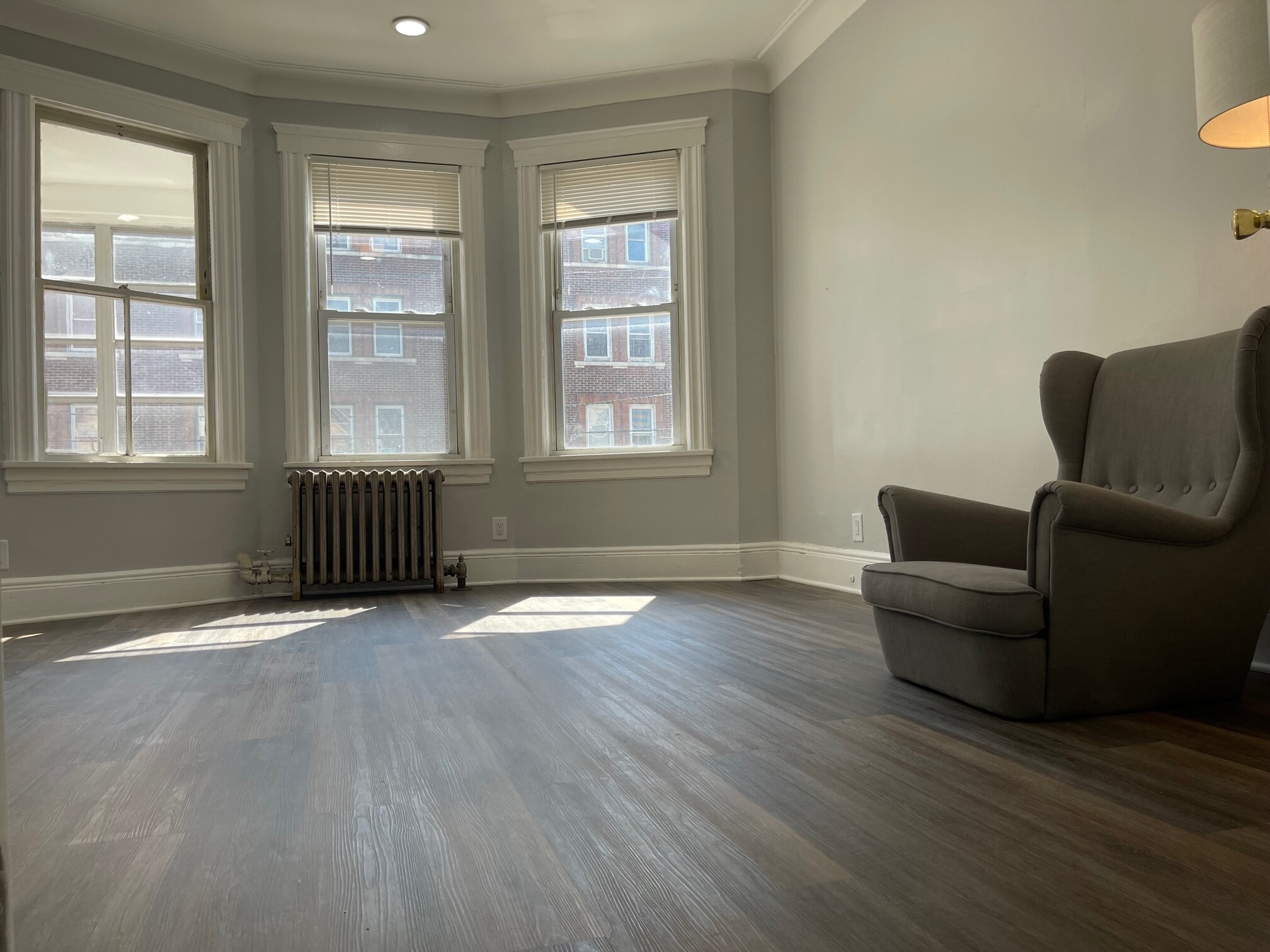 Building Photo - 101 Romaine Ave