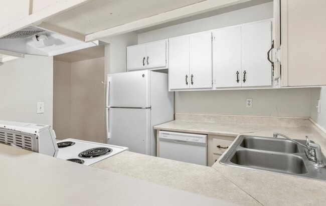 Building Photo - 2555 Clear Acre Ln