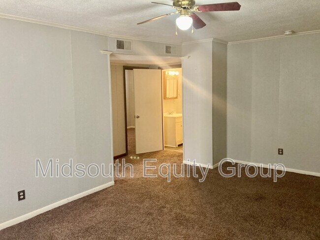 Building Photo - 117 Parkburg Rd