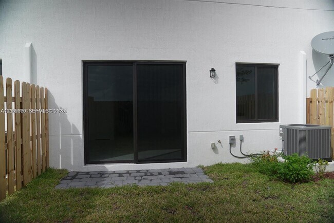 Building Photo - 18970 345th Ter