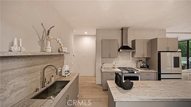 Building Photo - 8840 Ashcroft Ave