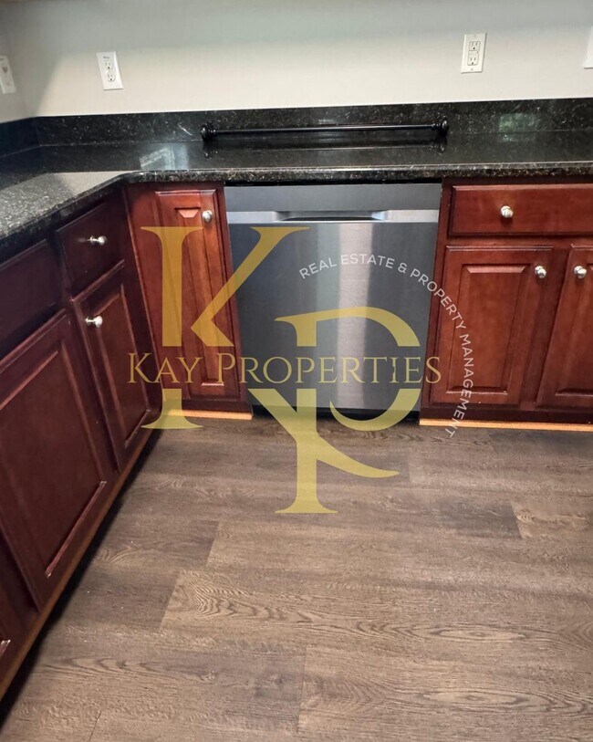 Building Photo - 5904 Sandpiper Farm Ln