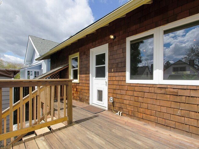 Building Photo - MDU2247
