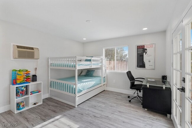 Building Photo - 5339 Estornino Ave