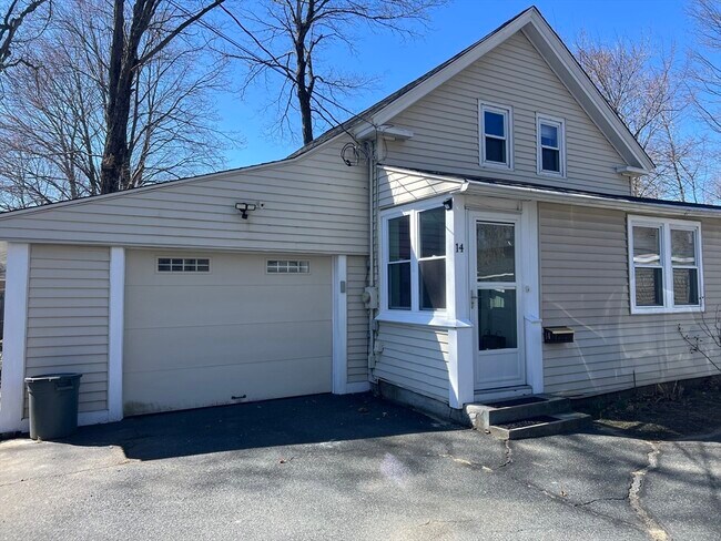 Primary Photo - 14 Cedar St