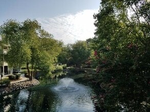 Building Photo - 2505 Stockbridge Dr