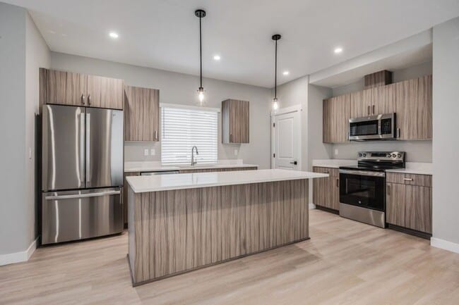 Building Photo - Beautiful Home in CDA for Rent