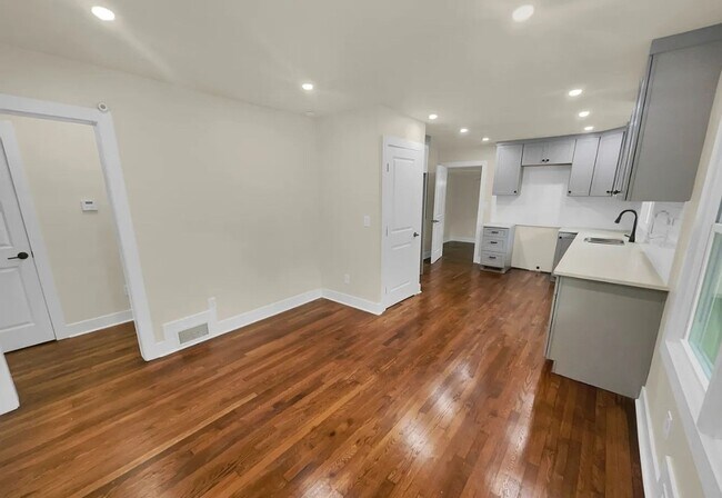 Building Photo - Charming 3BR House in Decatur