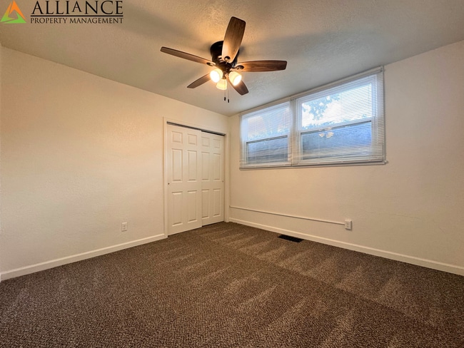 Building Photo - 1510 College Ave