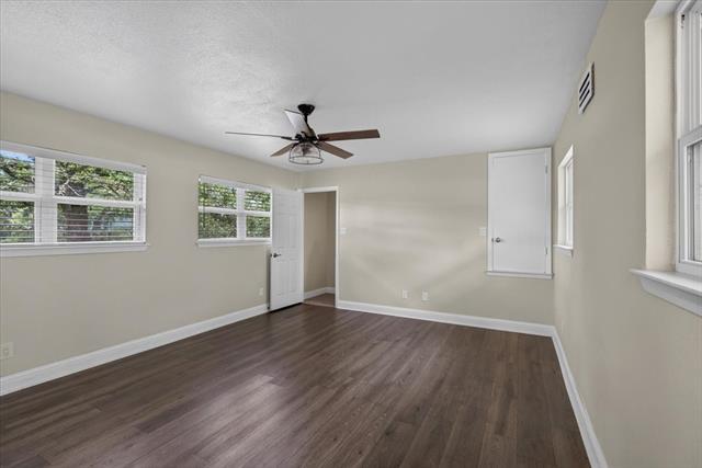 Building Photo - 127 Pinnacle Club Dr