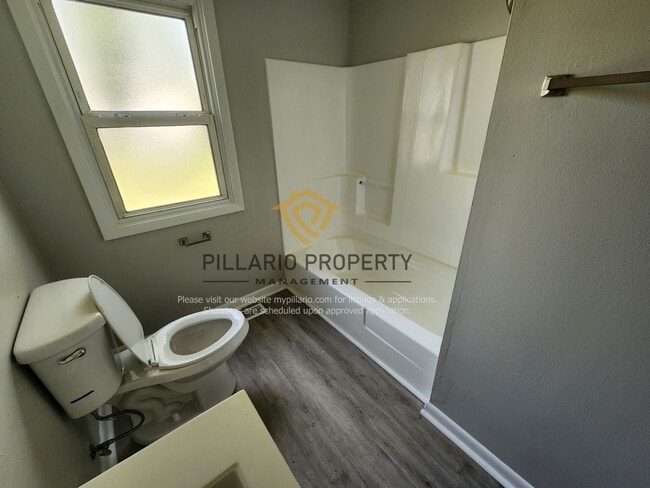 Building Photo - Newly Renovated, 3 Bedroom, 1 Bathroom Hom...