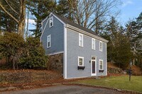 Building Photo - 571 Great Rd