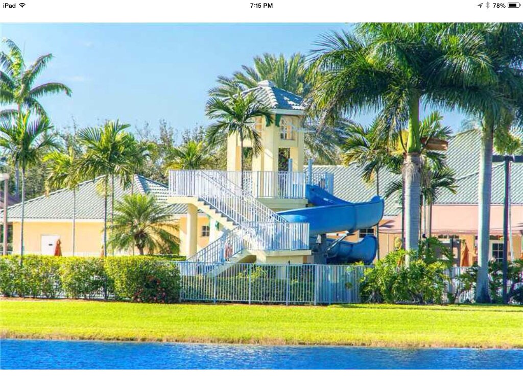 Building Photo - 947 Nandina Drive