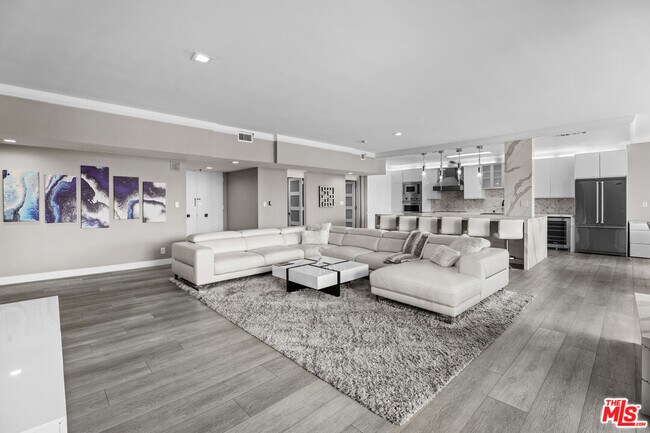 Building Photo - 1333 S Beverly Glen Blvd