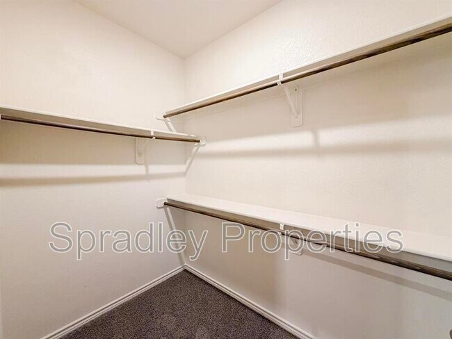 Building Photo - 1036 Hibiscus Dr