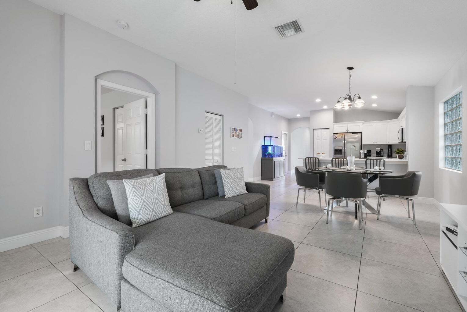 Building Photo - 6791 Lantern Key Dr